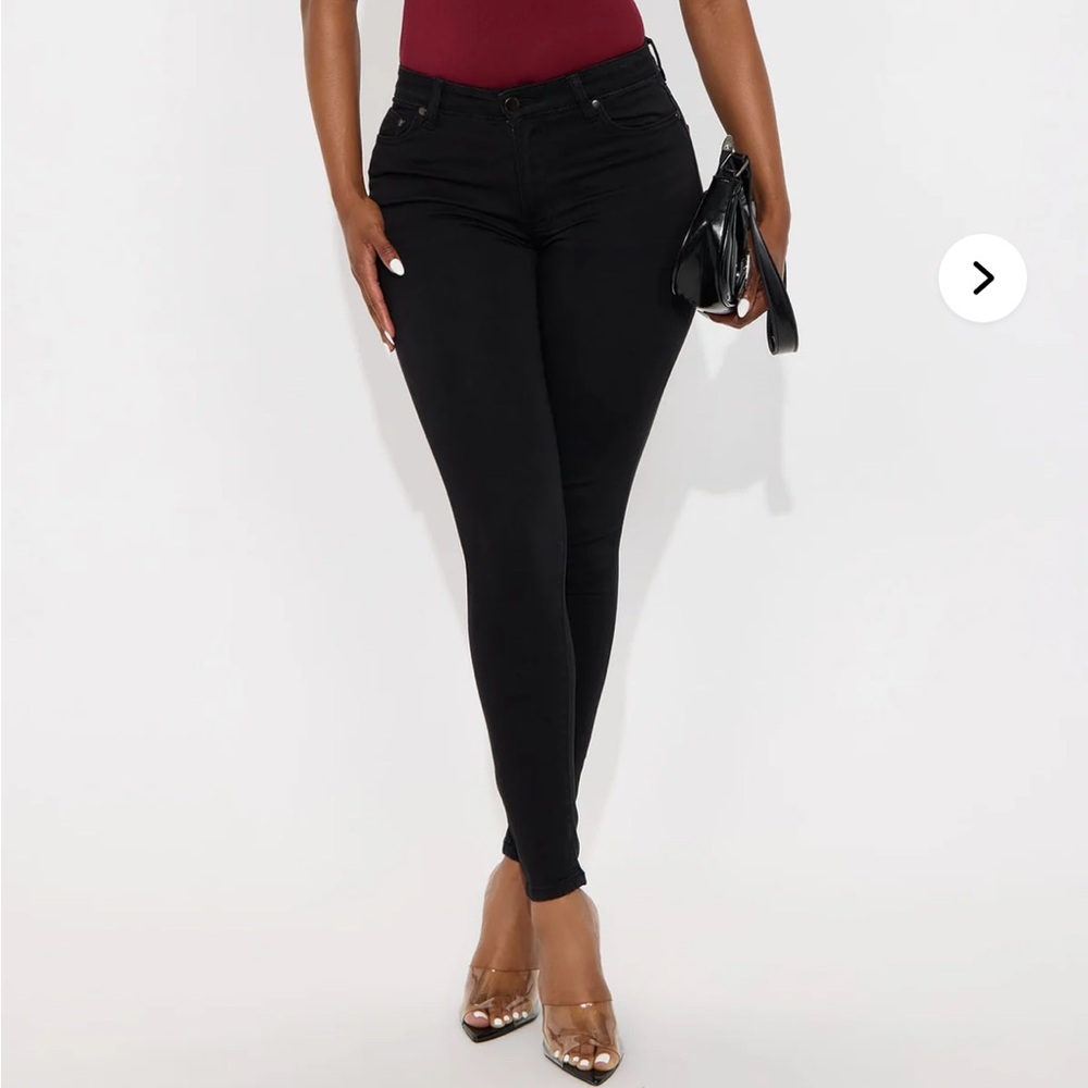 Black Skinny Jeans